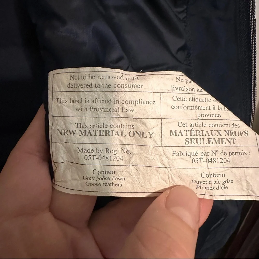 Lululemon Just Enough Puff Down Jacket in Navy size 6 - Picture 6 of 8